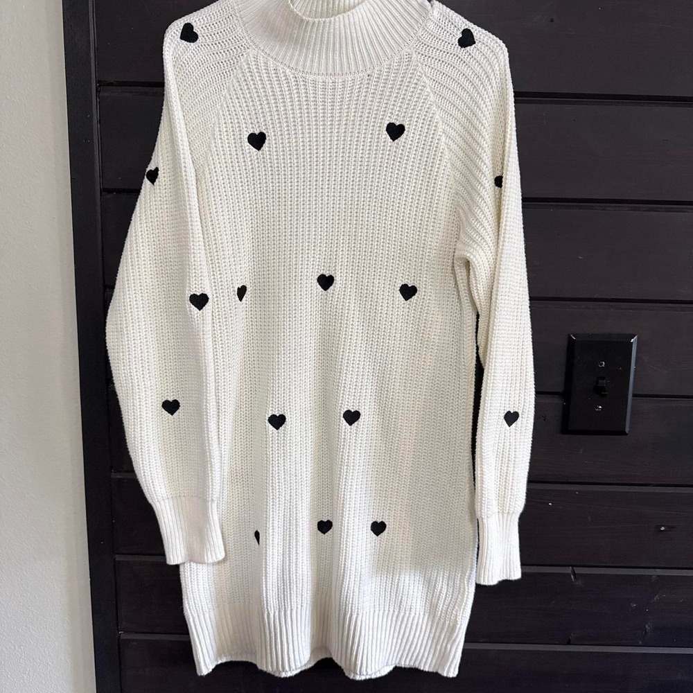 Mi Ami Women Cream White Heart Embroidered Mock Neck Knit Sweater Dress XL